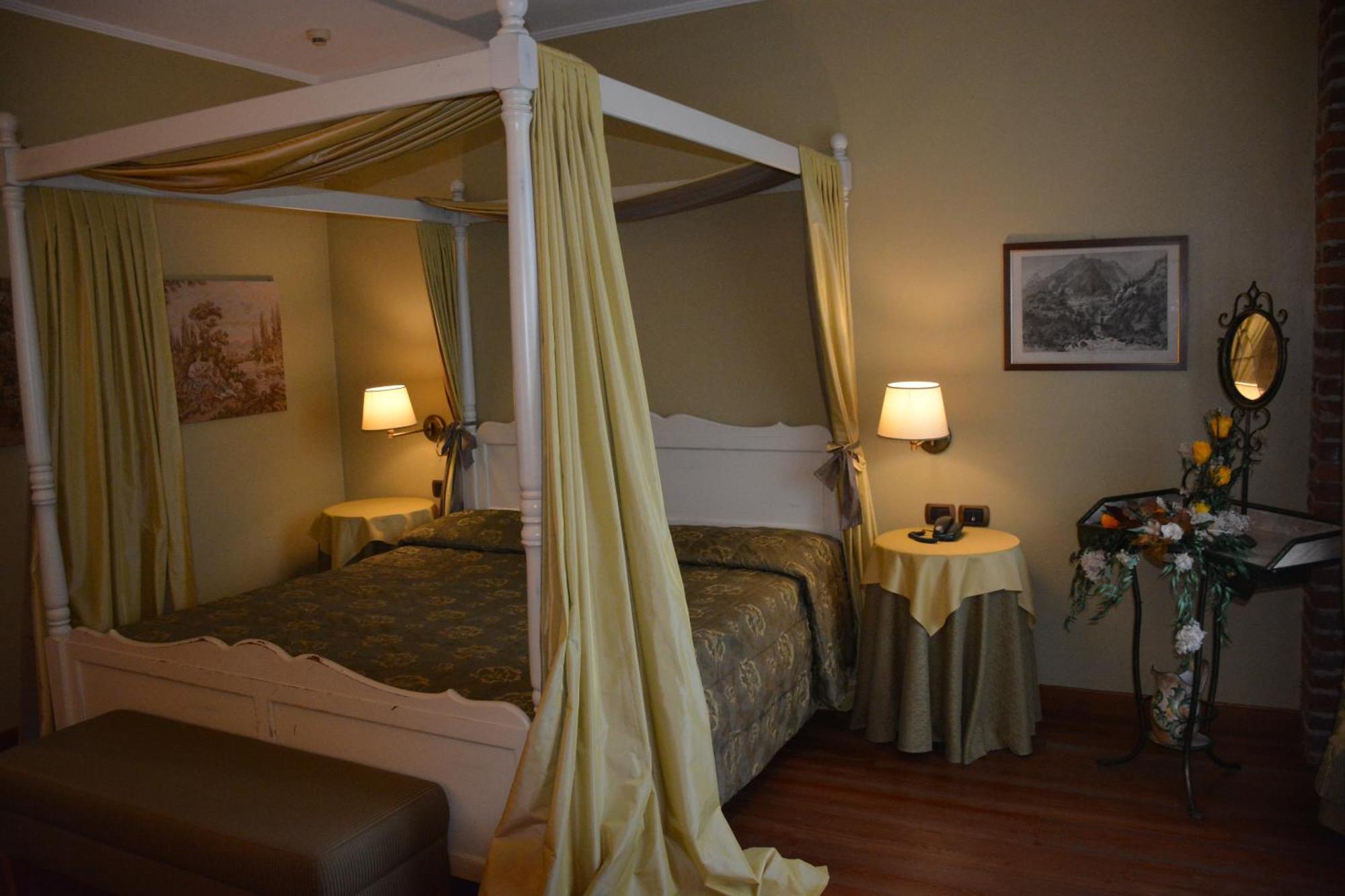 Romantic Hotel Furno San Francesco al Campo Buitenkant foto